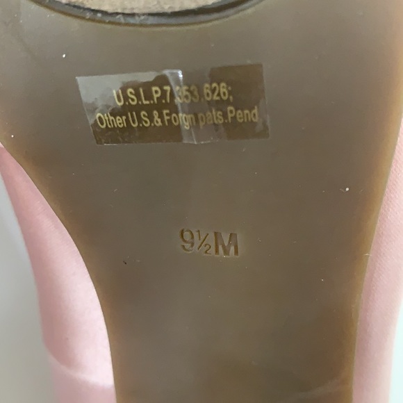 Guess Pink Satin Heels Size 9.5 - Picture 7 of 11
